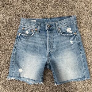 GAP Cheeky Midi Short High Rise